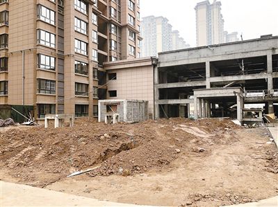 西安刮風(fēng)四處揚(yáng)塵下雨滿地泥濘-建筑工地?fù)P塵環(huán)境監(jiān)測勢在必行